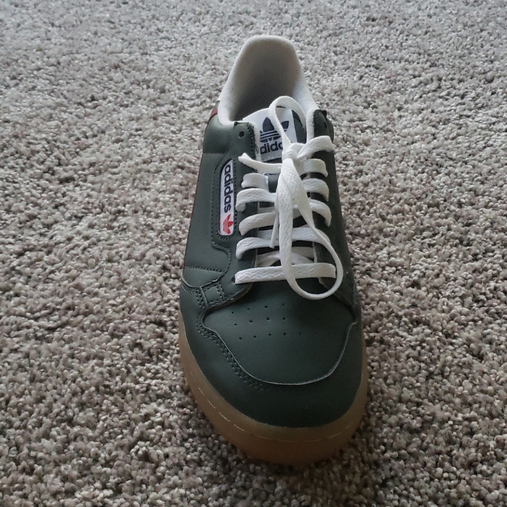 Adidas continental